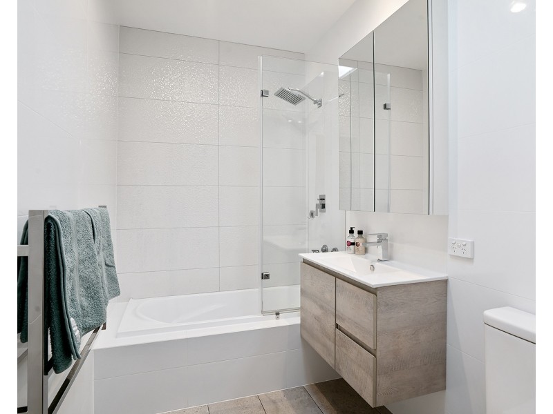 20 John Fisher Dr, Torrens Park SA 5062