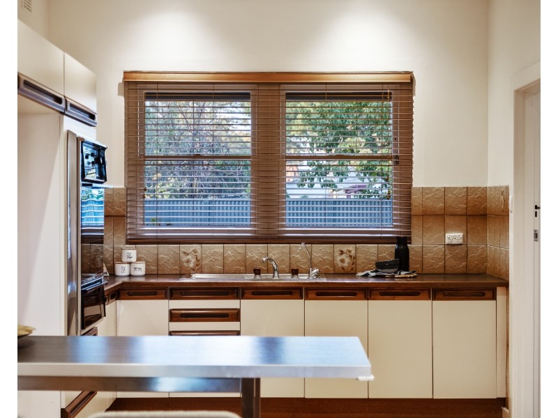 15 Koolunda Avenue, Woodville South SA 5011