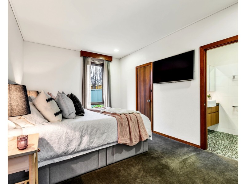 4 Inverloch Avenue, Torrens Park SA 5062