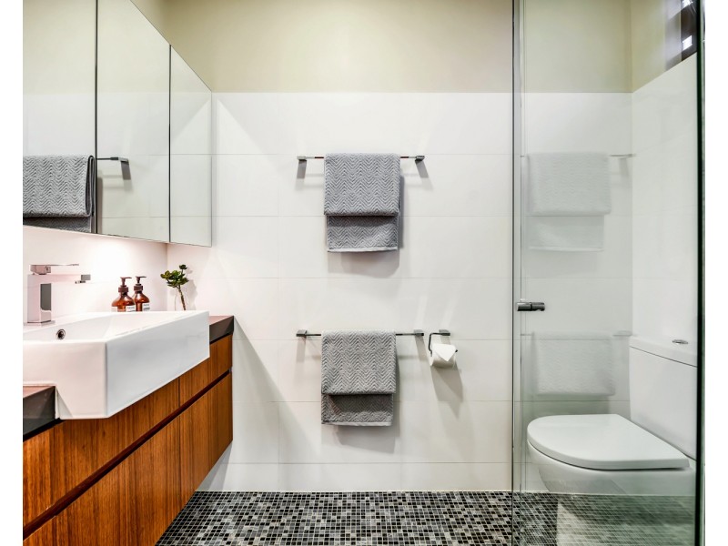 4 Inverloch Avenue, Torrens Park SA 5062