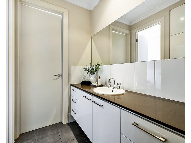 1 Lynmouth Avenue, North Brighton SA 5048