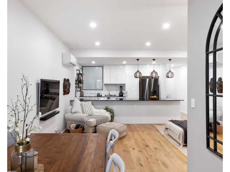 205/15 West Street, Hindmarsh SA 5007