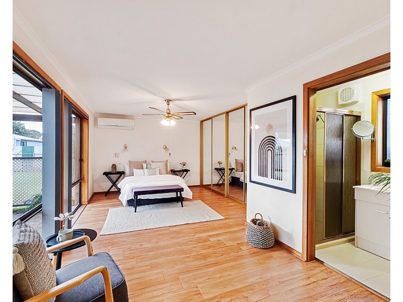 9 Neville Avenue, Clarence Gardens SA 5039