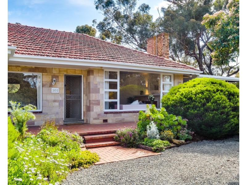 305 Shepherds Hill Road, Eden Hills SA 5050