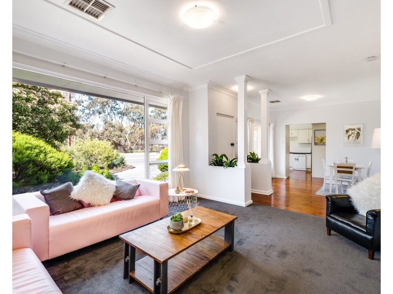 305 Shepherds Hill Road, Eden Hills SA 5050