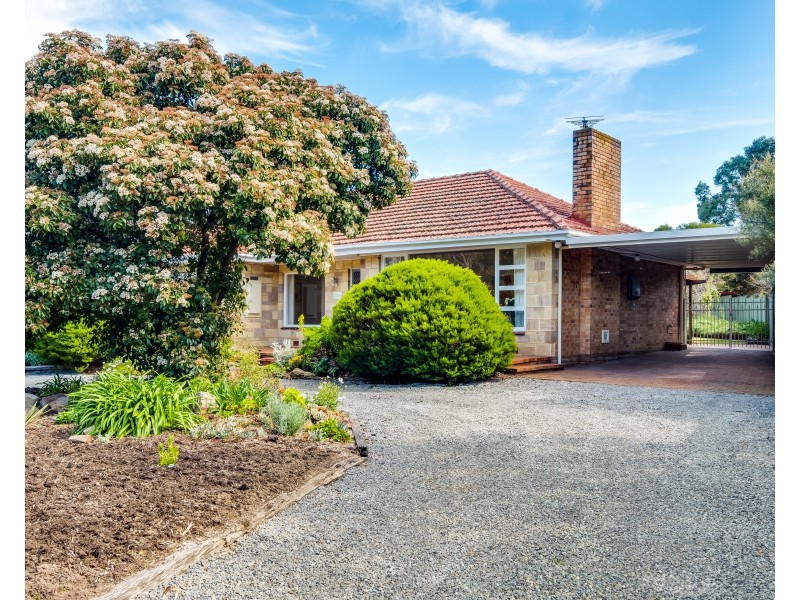 305 Shepherds Hill Road, Eden Hills SA 5050