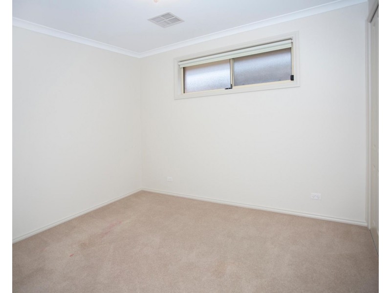 9 Scott Ave, Clovelly Park SA 5042