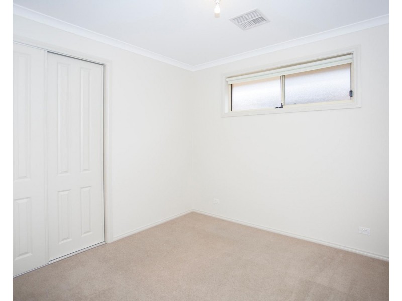 9 Scott Ave, Clovelly Park SA 5042