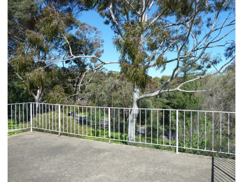 10 Sturtbrae Crescent, Bellevue Heights SA 5050