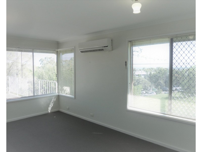 10 Sturtbrae Crescent, Bellevue Heights SA 5050