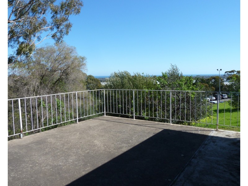 10 Sturtbrae Crescent, Bellevue Heights SA 5050