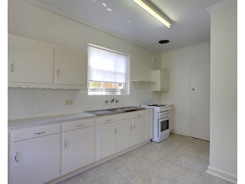 19 Currawong Ave, Glenalta SA 5052