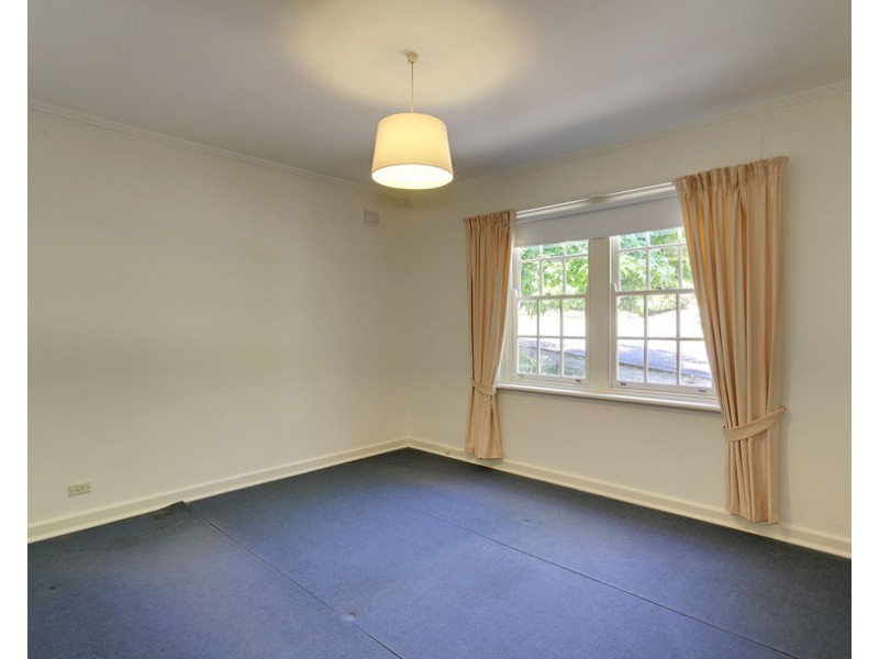 19 Currawong Ave, Glenalta SA 5052