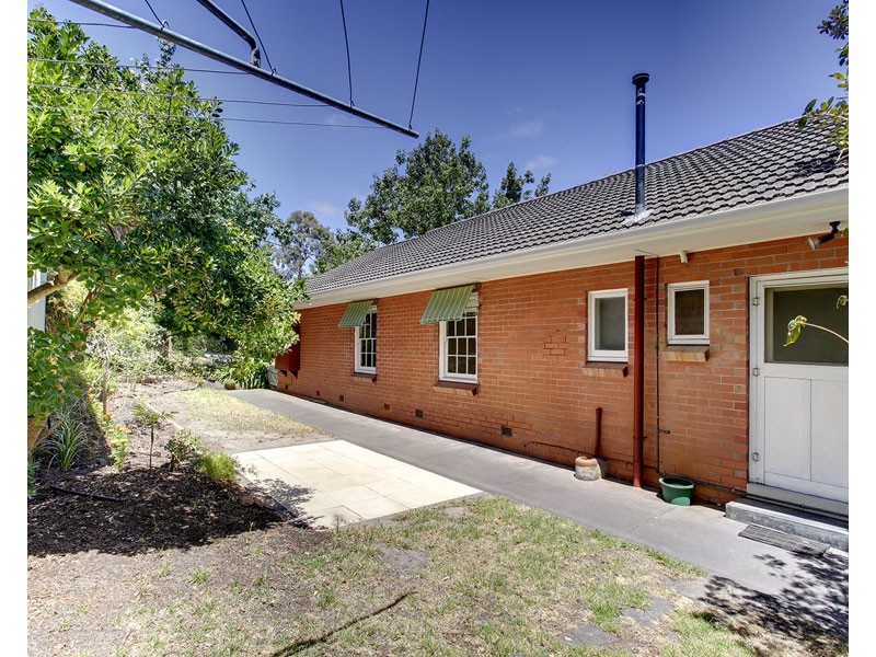 19 Currawong Ave, Glenalta SA 5052