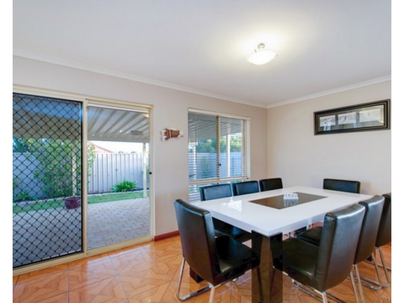 11 Verdant Parade, Woodcroft SA 5162