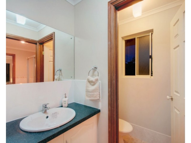 11 Verdant Parade, Woodcroft SA 5162