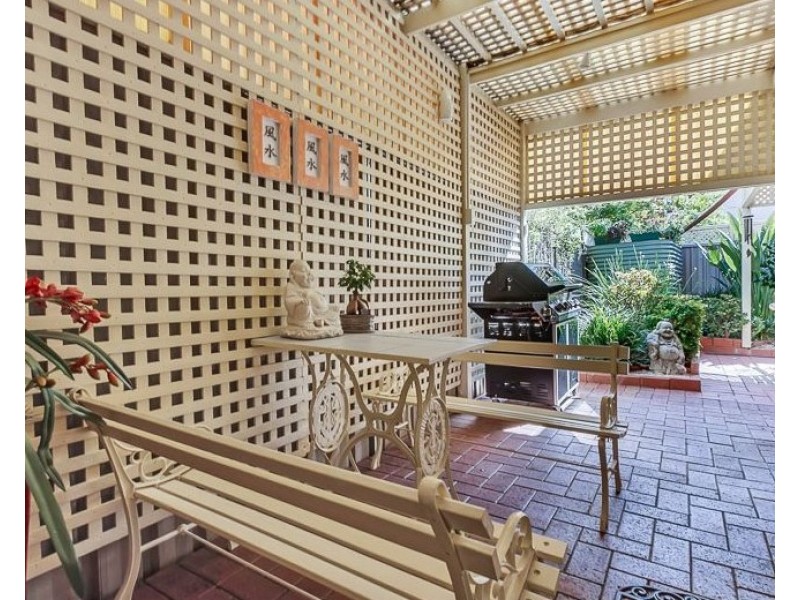 12 Carrondown Walk, Brompton SA 5007