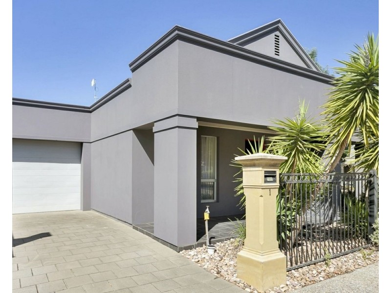 1 Sugarloaf Lane, Mawson Lakes SA 5095