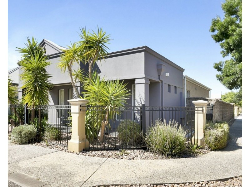 1 Sugarloaf Lane, Mawson Lakes SA 5095