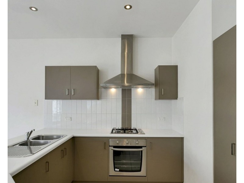 1 Sugarloaf Lane, Mawson Lakes SA 5095