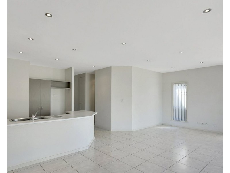 1 Sugarloaf Lane, Mawson Lakes SA 5095