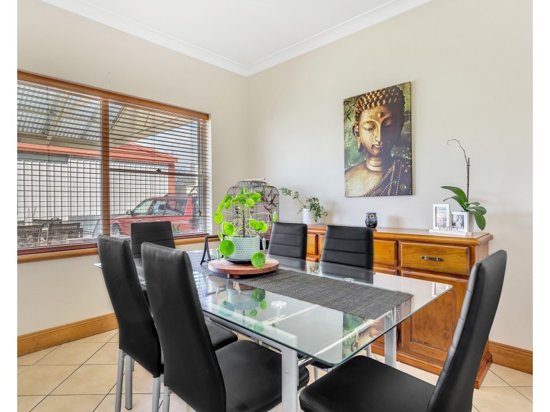 1A Carbnet Place, Seacombe Gardens SA 5047