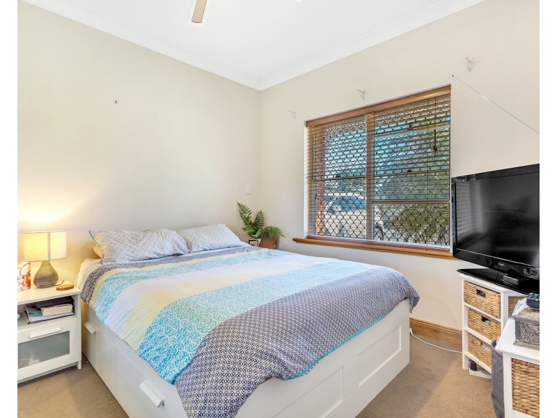 1A Carbnet Place, Seacombe Gardens SA 5047