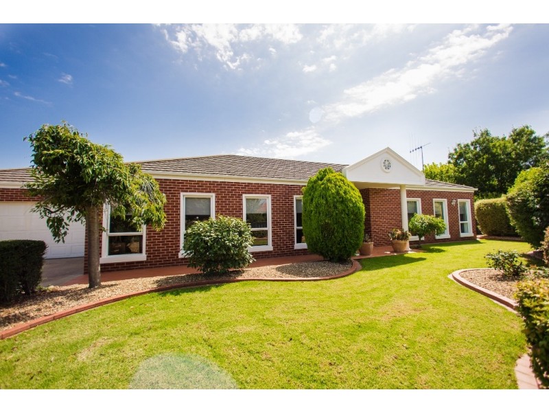 6 Olivia Drive, Moama NSW 2731