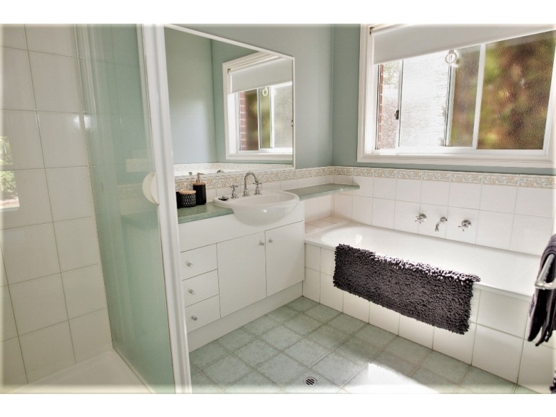 6 Olivia Drive, Moama NSW 2731