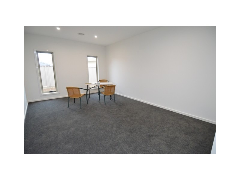 10 Eakin Street, Echuca VIC 3564