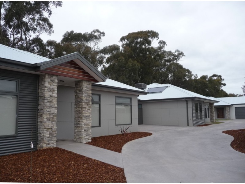 3 of 4 Dumfries Court, Moama NSW 2731