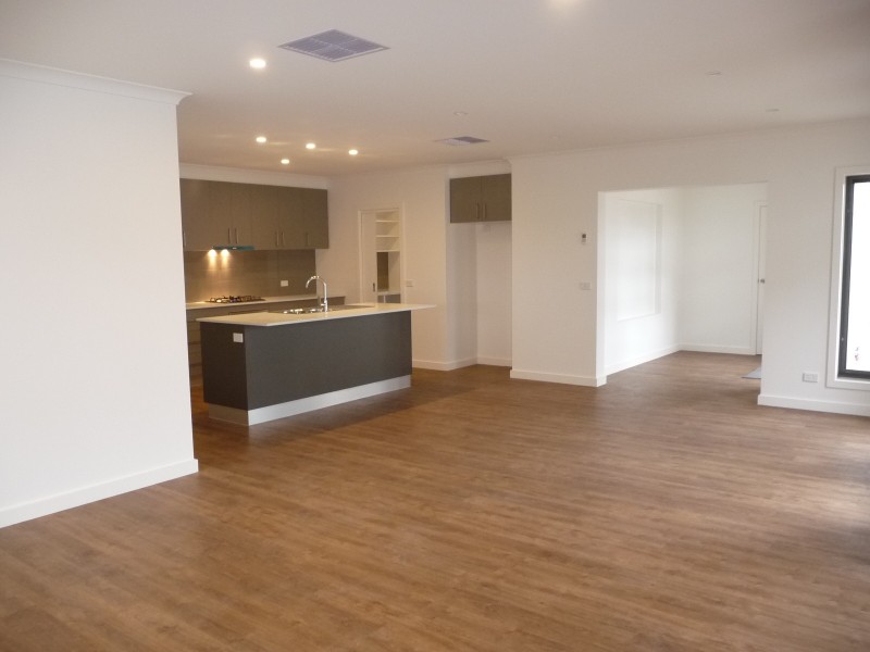 3 of 4 Dumfries Court, Moama NSW 2731