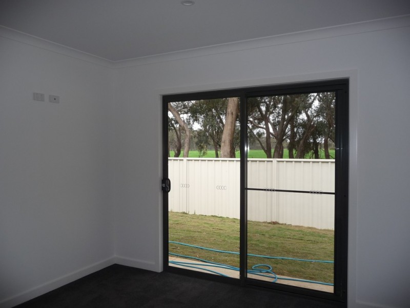 3 of 4 Dumfries Court, Moama NSW 2731