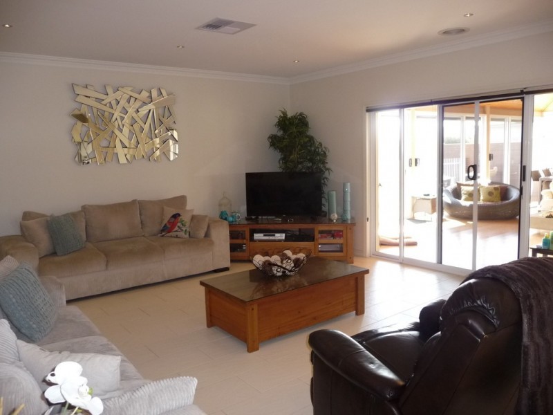 13 Silver Gum Place, Moama NSW 2731