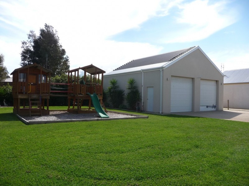 13 Silver Gum Place, Moama NSW 2731