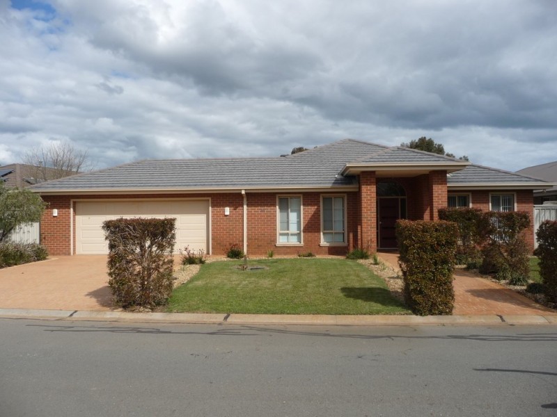 29 Kingfisher Drive West, Moama NSW 2731