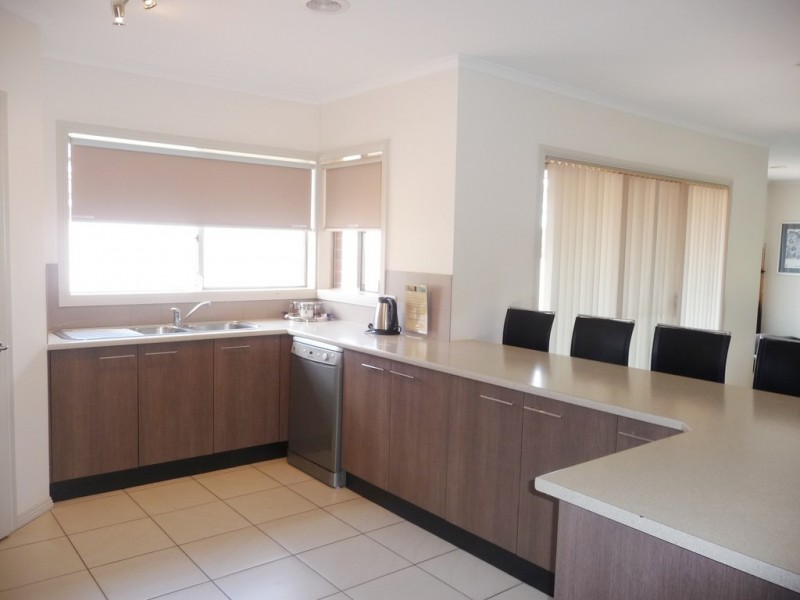 29 Kingfisher Drive West, Moama NSW 2731