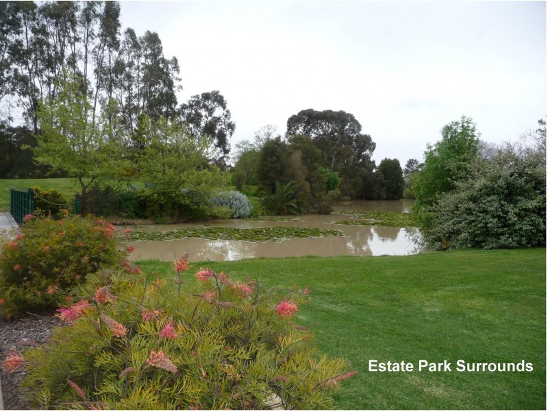 29 Kingfisher Drive West, Moama NSW 2731