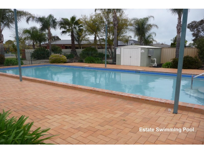 29 Kingfisher Drive West, Moama NSW 2731