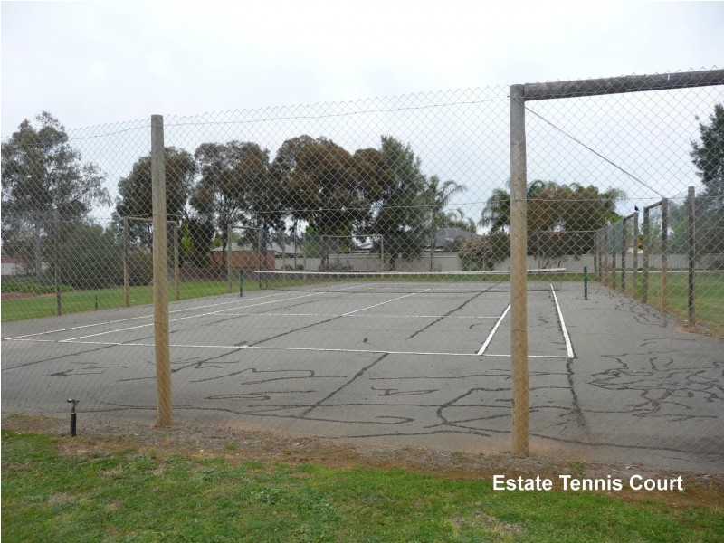 29 Kingfisher Drive West, Moama NSW 2731