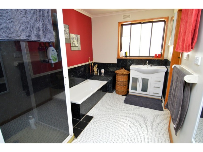 285 Mitchell Road, Echuca Village VIC 3564