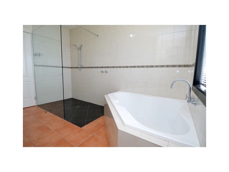 9 River Gums Drive, Moama NSW 2731