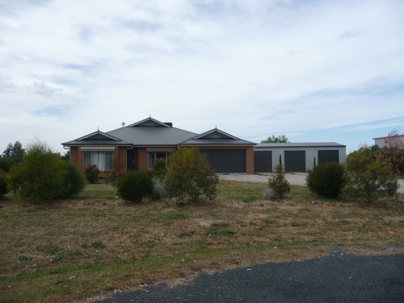 3 Foxdale Court, Echuca VIC 3564