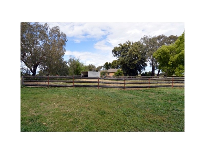 325 Pearse Road, Echuca West VIC 3564