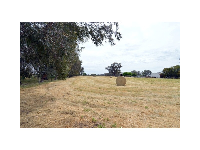 353 Brown Road, Echuca VIC 3564