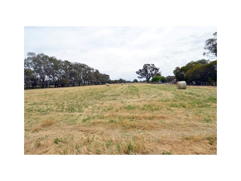 353 Brown Road, Echuca VIC 3564