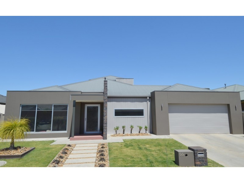 55 Genevieve Avenue, Echuca VIC 3564