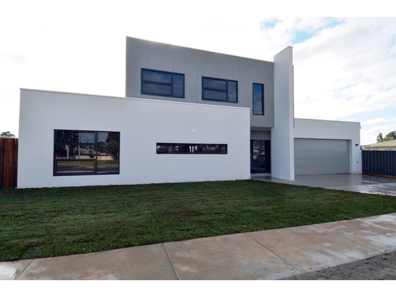 26 Shaw Street, Moama NSW 2731