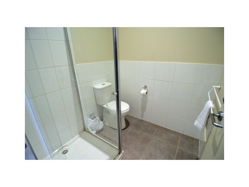 Falcon Hotel Murray Valley Highway, Echuca VIC 3564