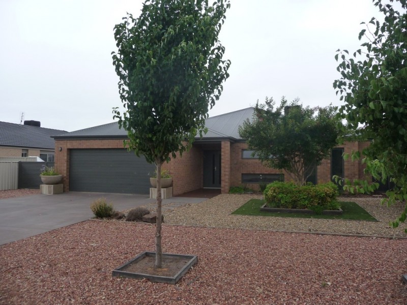 79 SHETLAND DRIVE, Moama NSW 2731